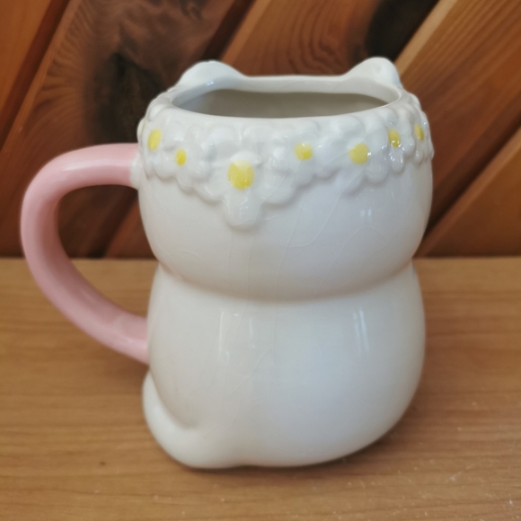 Cat Mug with Daisy Crown - Picture 4 of 7